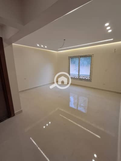 3 Bedroom Flat for Sale in Sheikh Zayed, Giza - IMG-20251026-WA0252. jpg