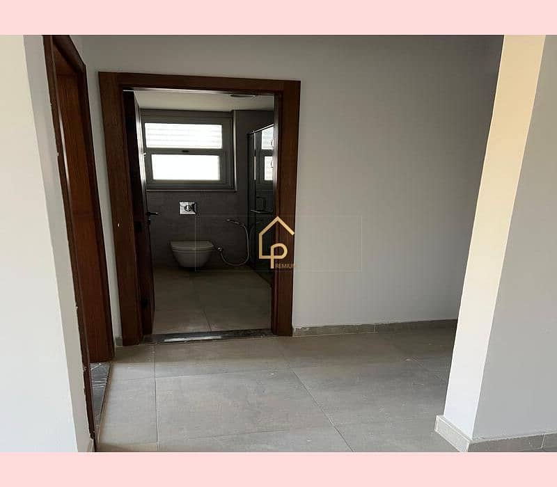 5 WhatsApp Image 2025-09-24 at 4.53. 13 PM (2). jpg