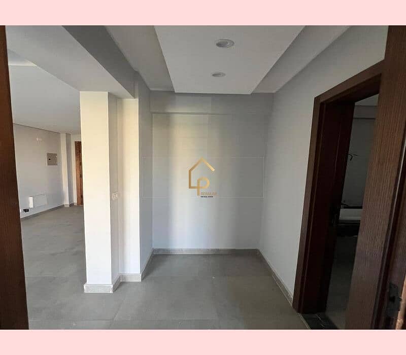 6 WhatsApp Image 2025-09-24 at 4.53. 14 PM (1). jpg