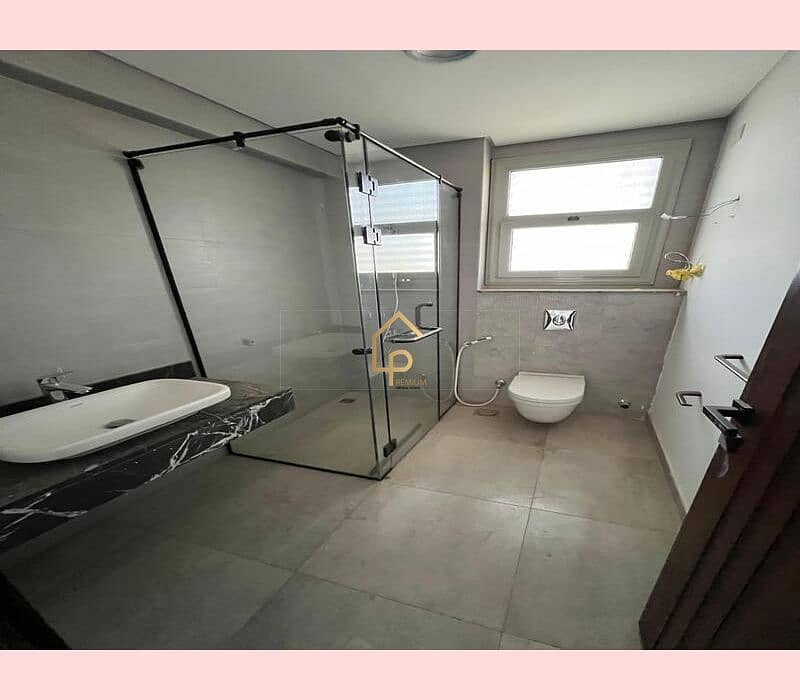 8 WhatsApp Image 2025-09-24 at 4.53. 14 PM. jpg