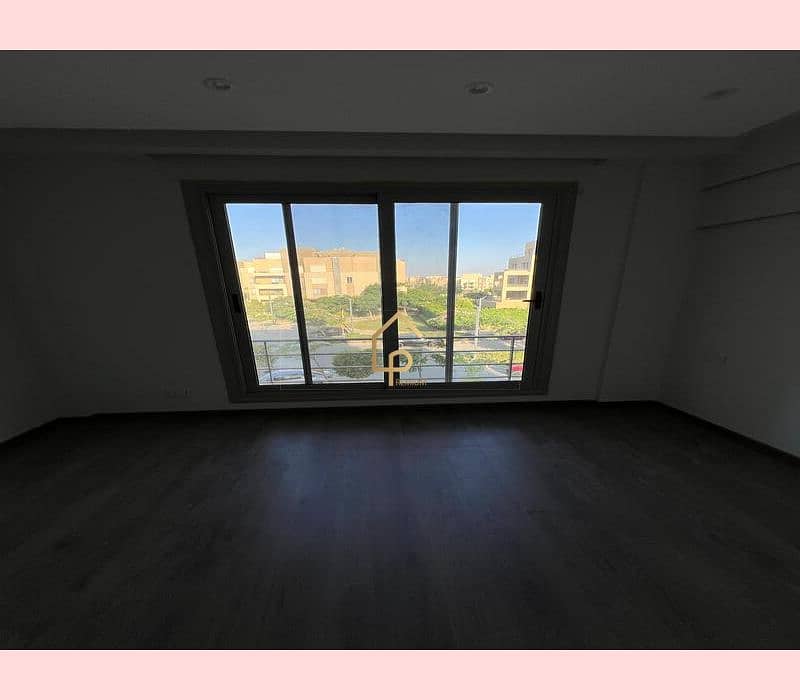 9 WhatsApp Image 2025-09-24 at 4.54. 35 PM (1). jpg