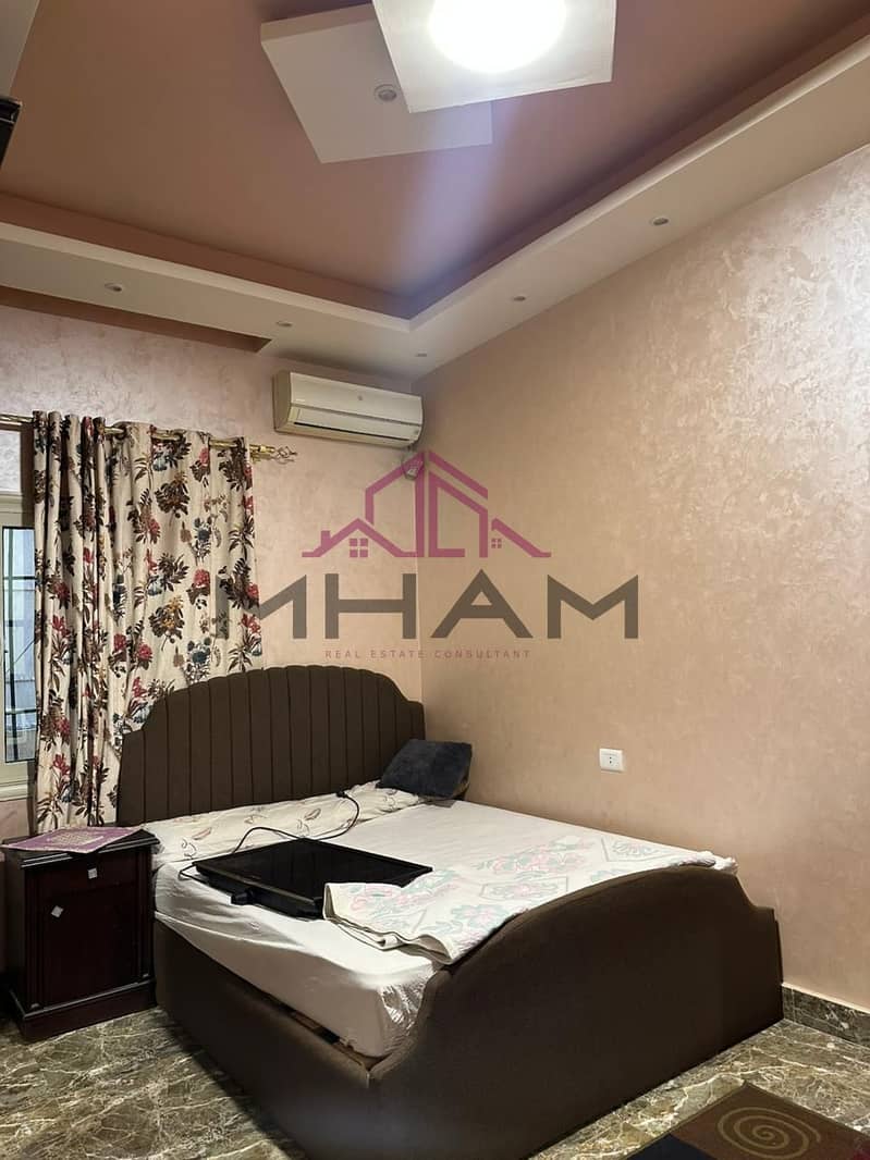 8 photo_5996854474116369199_y. jpg