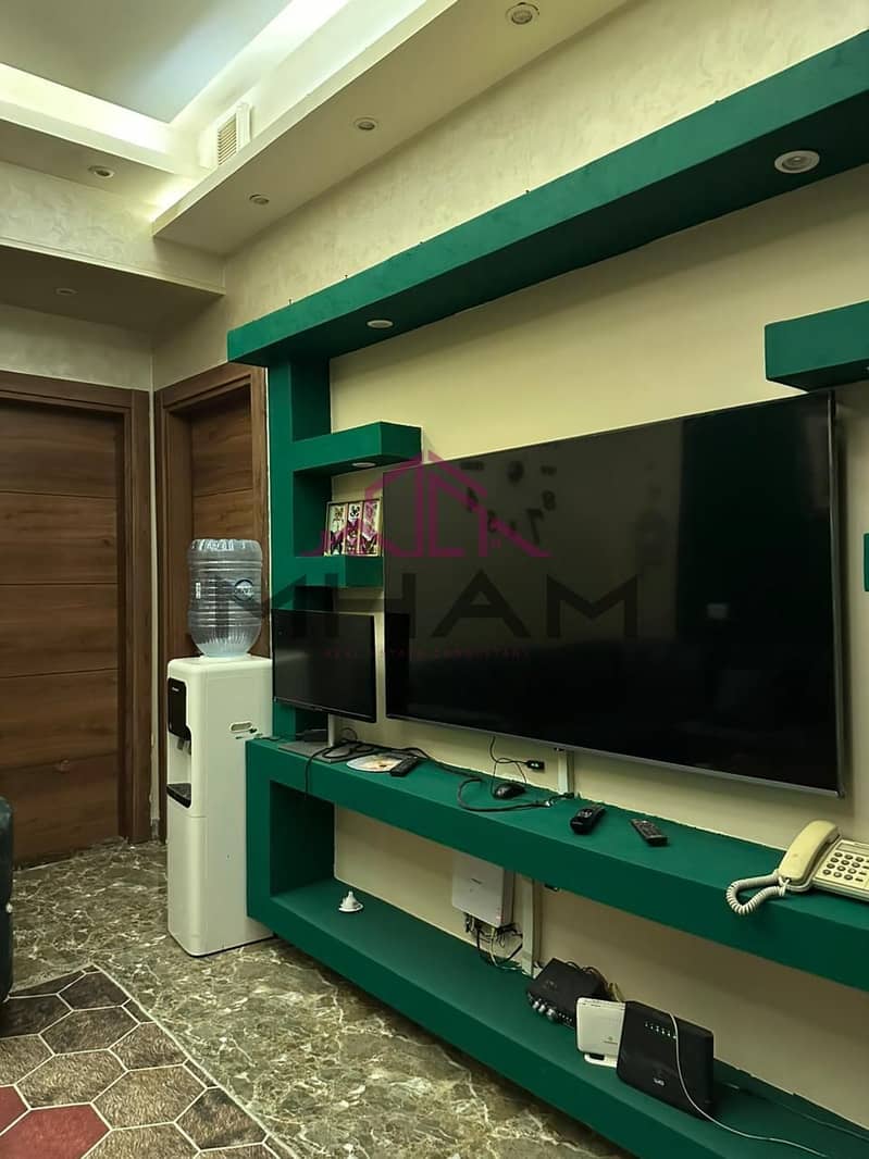 9 photo_5996854474116369200_y. jpg