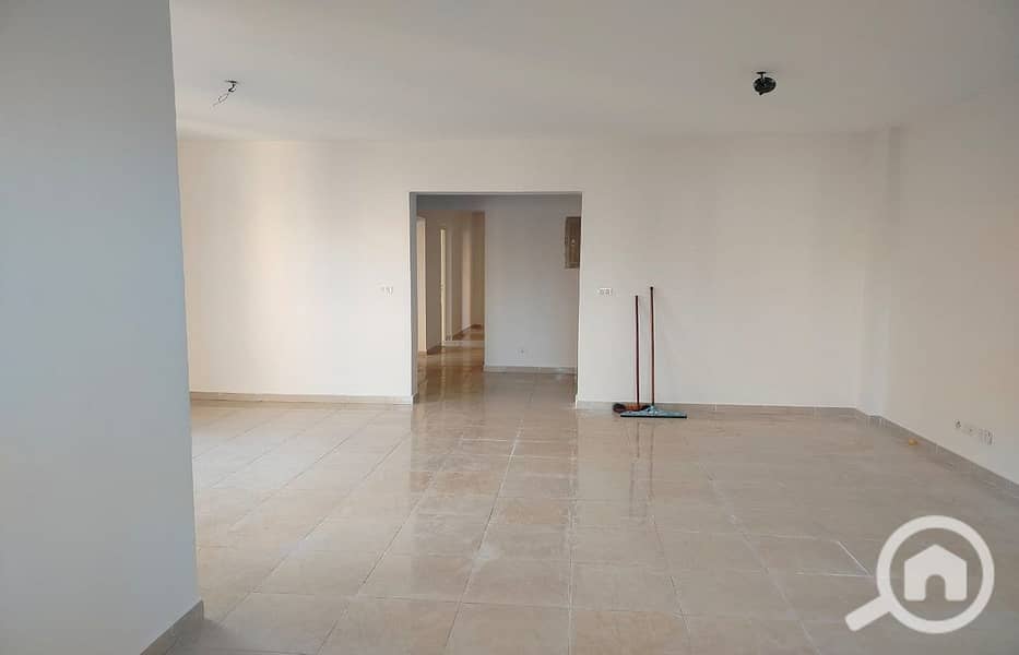 7 37f190f4-d6a3-42ef-9c3c-9f33feb56f63. jpg