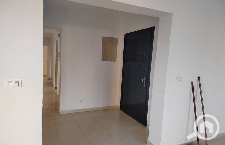 10 d66a8c2f-b839-4aff-b790-f56e80da8e4a. jpg