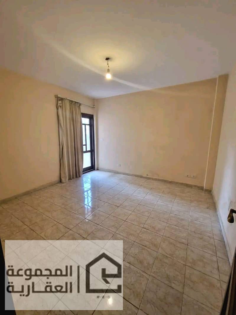 4 7b5f29a9-ce61-4c6d-b32a-1617b5b03497. jpg