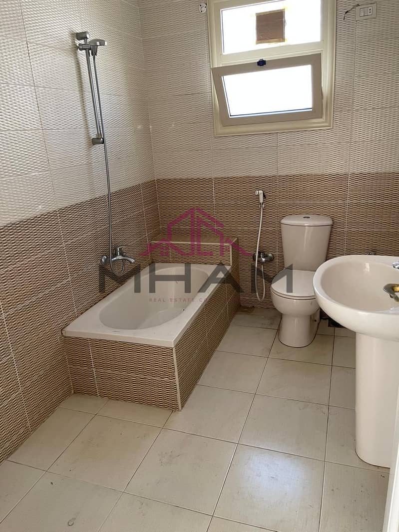 5 photo_5996854474116369191_y. jpg