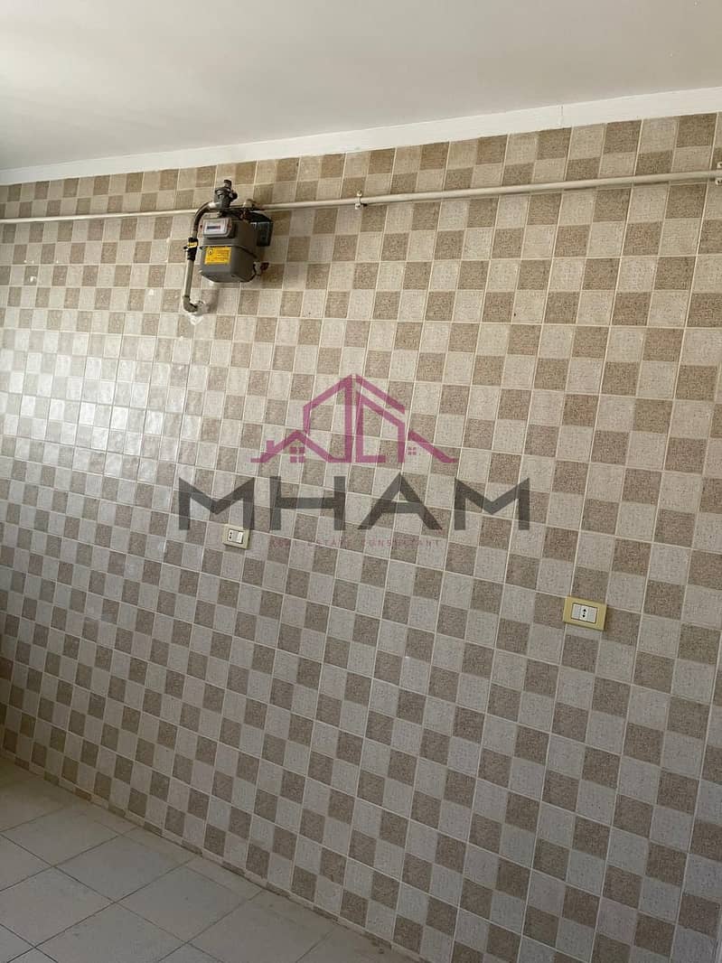 6 photo_5996854474116369187_y. jpg