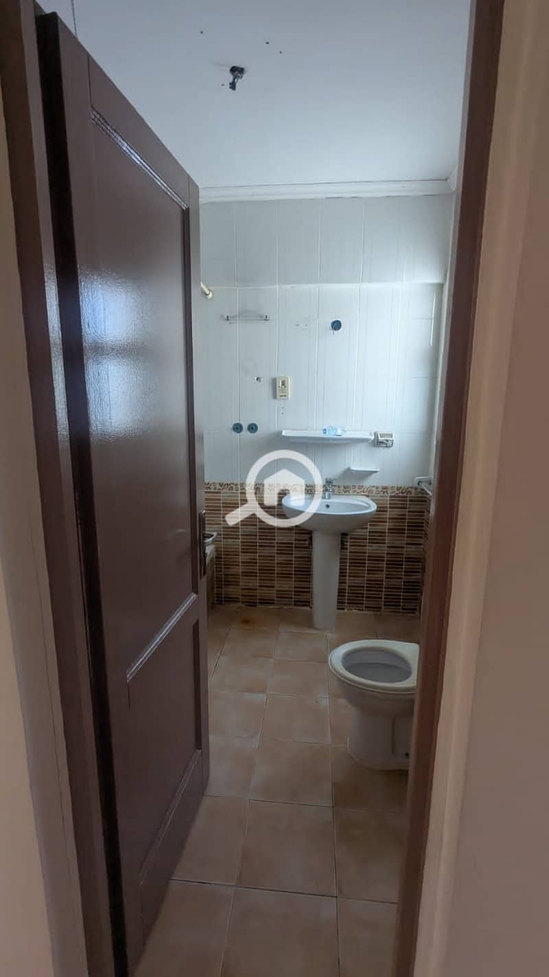 6 ace041ce-a4ab-42ce-942c-2f6288e98984. jpg