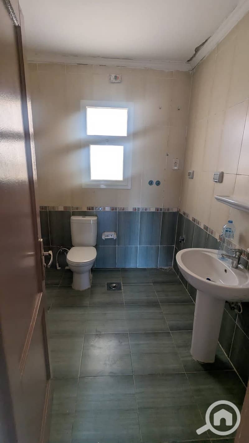 8 338c3698-9959-4a76-b12c-6cd5ef675bd7. jpg