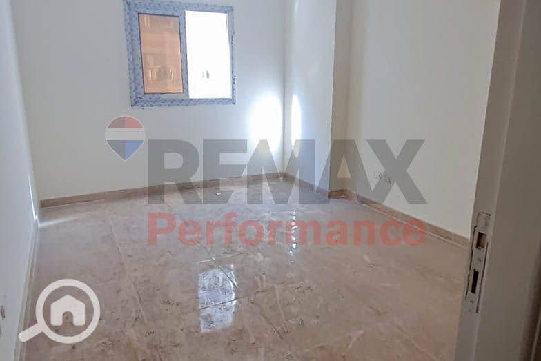 5 WhatsApp Image 2025-11-25 at 1.37. 58 PM (1). JPG