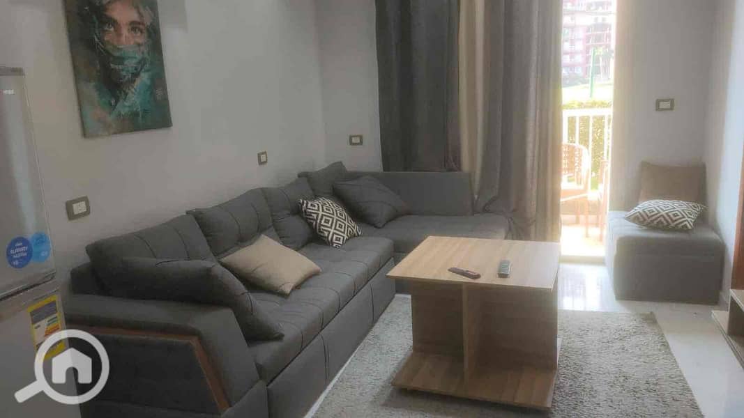 2 f5c4d698-268a-4dd9-a609-f6417eb5dda4. jpg