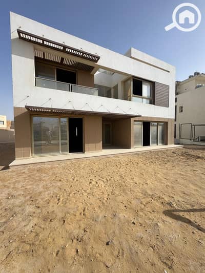 4 Bedroom Twin House for Sale in 6th of October, Giza - WhatsApp Image 2026-01-13 at 1.35. 40 PMd. jpeg