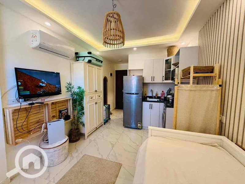 4 2dff7f77-56ed-43eb-b3e8-5e45ebdbc4d3. jpg