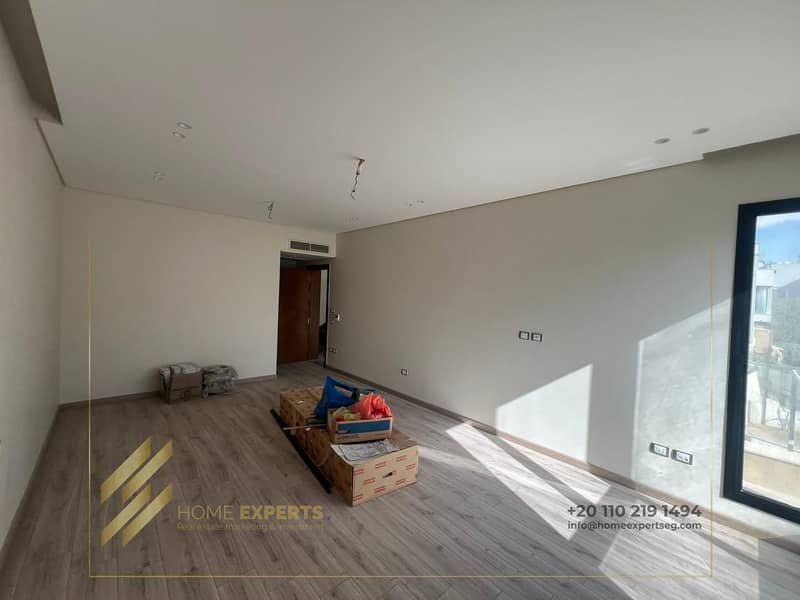 10 59c748c8-3ff1-4c9f-a1ef-6f2061e3dce9. jpg