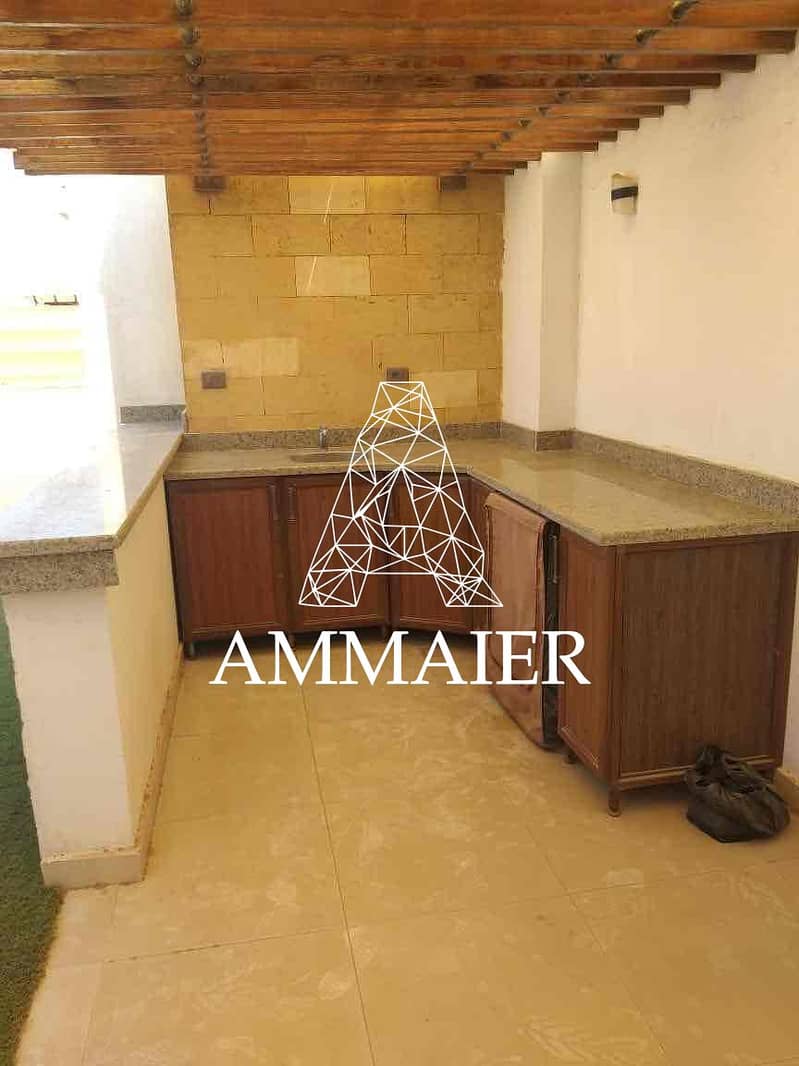 4 30ce7a2a-c15f-46cb-8e1b-c85e5b5599fe. jpg