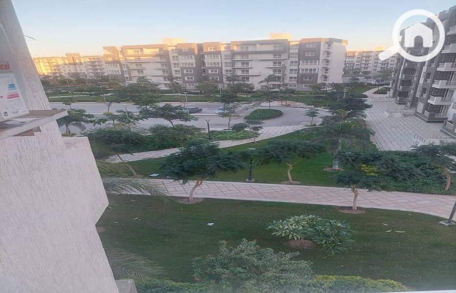 2 db57c22e-dc40-48bc-bca9-12a3465a95c6. jpg