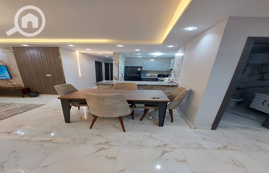 11 b9b8ec29-6298-477b-9c26-905124d4e2c0. jpg