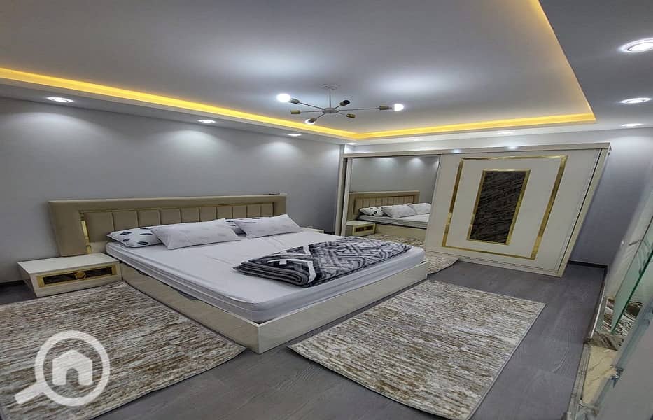 17 dcb2f3f8-13a1-44c9-a198-e075f56cd4a0. jpg