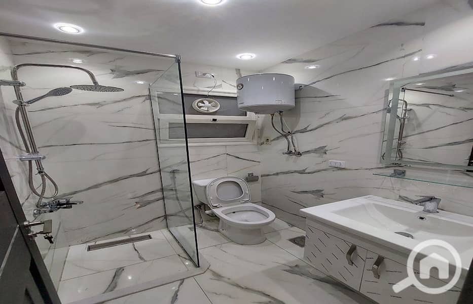 23 c443ce56-8b5c-4160-afc5-8ad75ac64e95. jpg