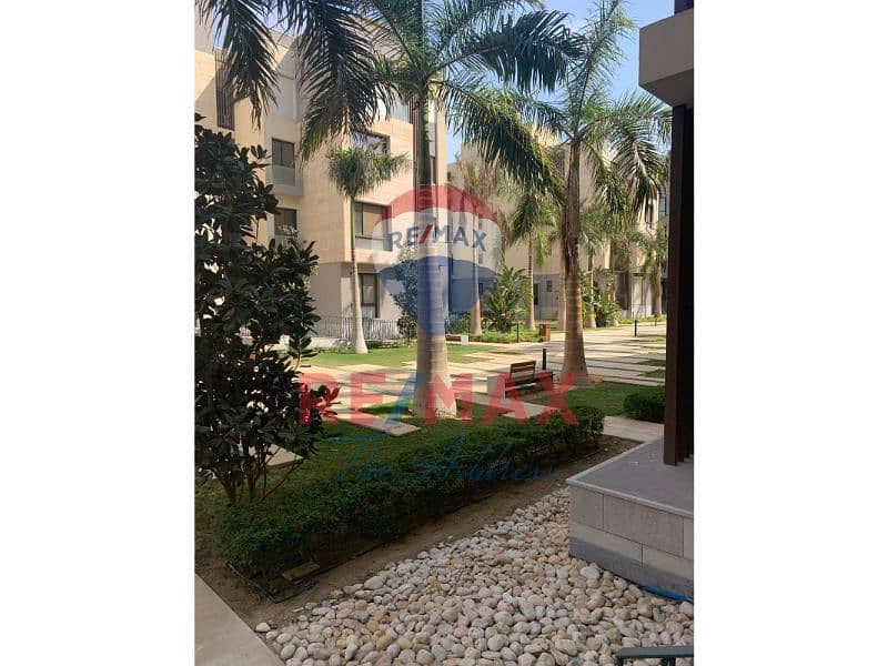 3 5f36ba02-ace3-4b00-bd2a-717dd1aec647. jpg