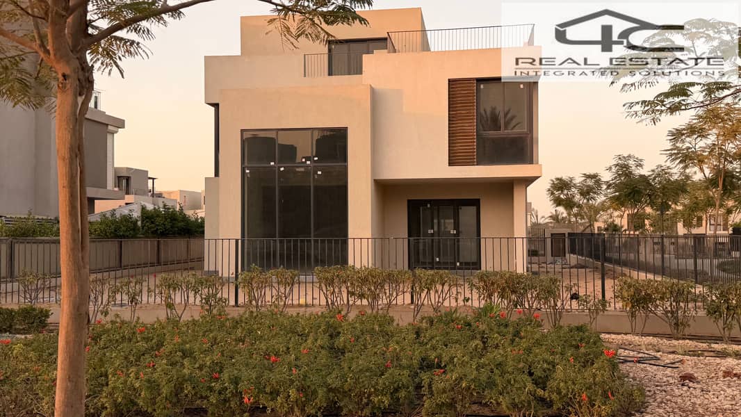 2 2025_12_23_16_27_IMG_1815. JPG