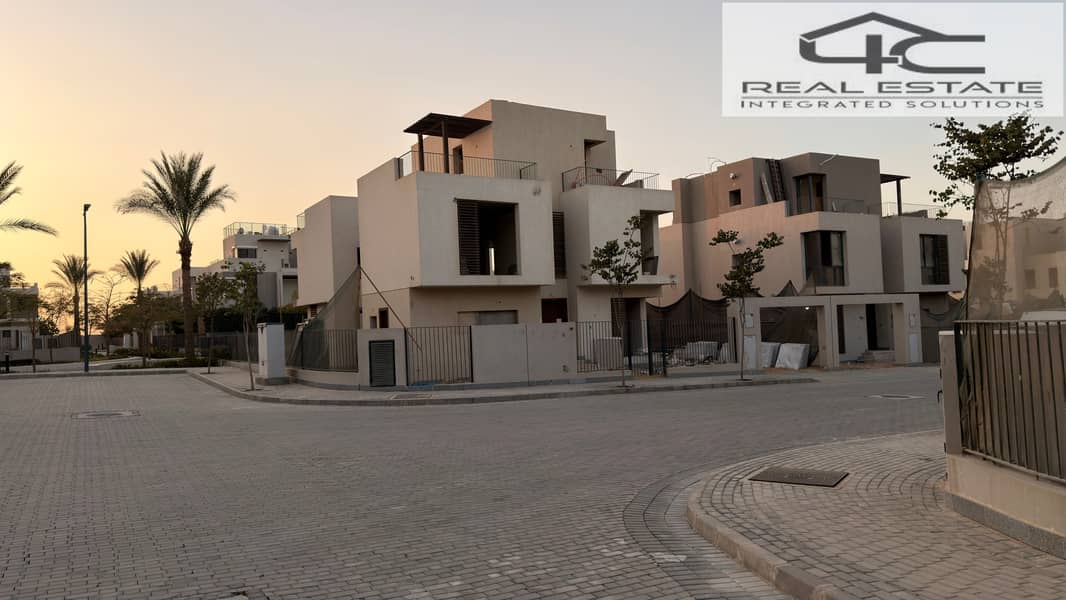 7 2025_12_23_16_36_IMG_1851. JPG