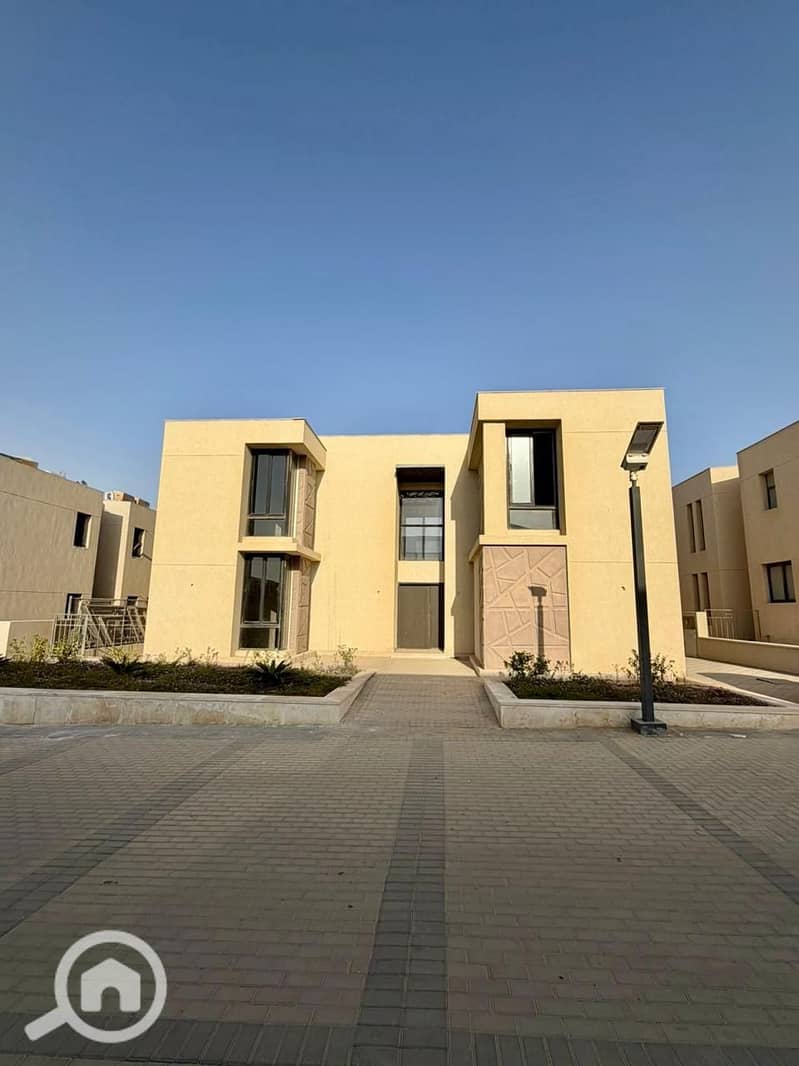 2 10ea124a-7712-4140-906b-cd68cfb304a8. jpg