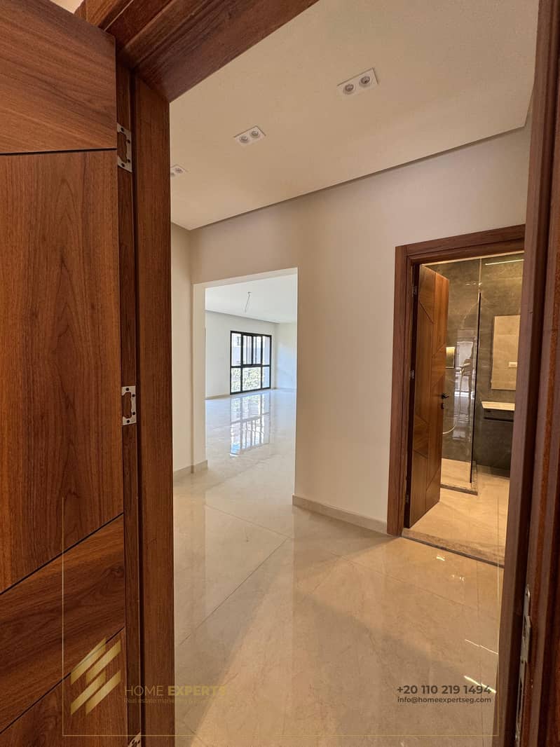 11 85611d17-ce93-4d77-bc99-9a11a01abfd2. jpg