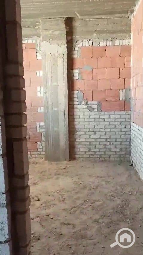 8 WhatsApp Video 2026-01-14 at 11.42. 15 AM - frame at 0m5s. jpg