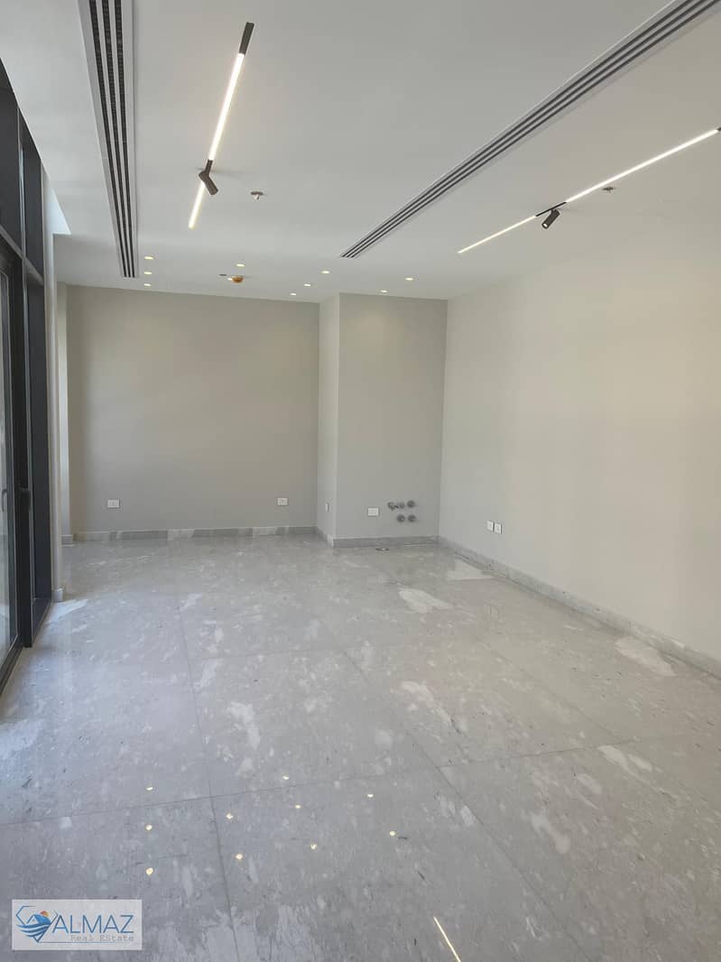 2 WhatsApp Image 2026-01-14 at 11.55. 42 AM. jpeg