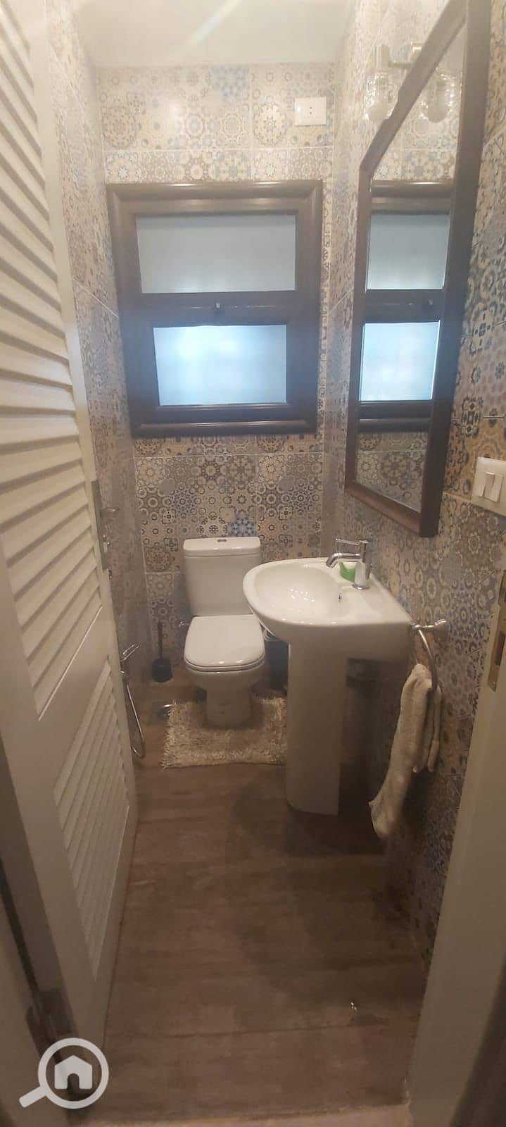 10 fb64cf4a-4efc-497b-b7ca-c8af9a251138. jpg