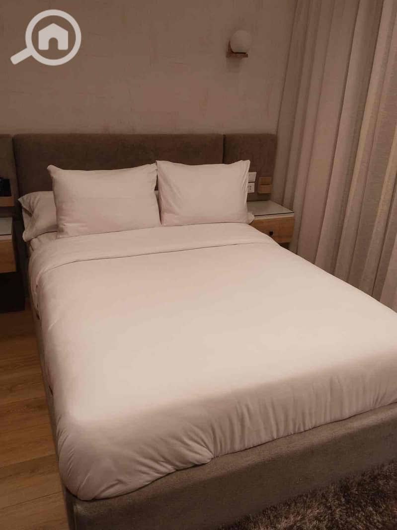 11 afd170c4-18fc-4767-9f9f-ceb84f9e4bae. jpg