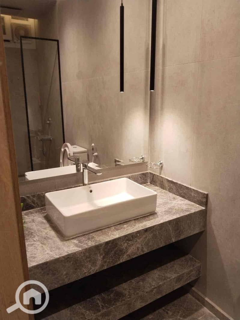 17 f7aff65e-8fa2-4288-be03-07b6e6ed8fed. jpg