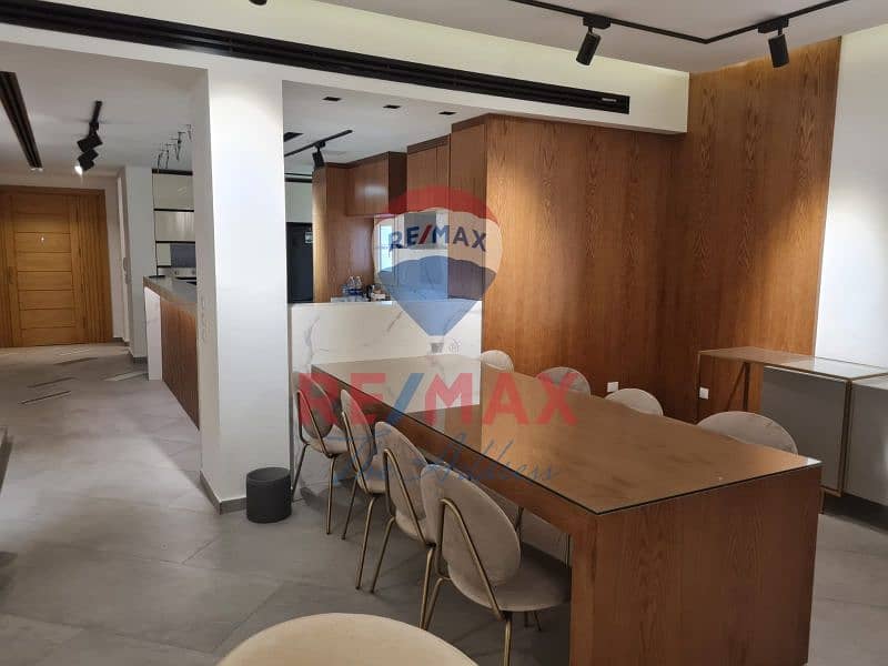 11 bec2bd37-6890-4cc1-99c7-f681ac28d01a. jfif. jpg