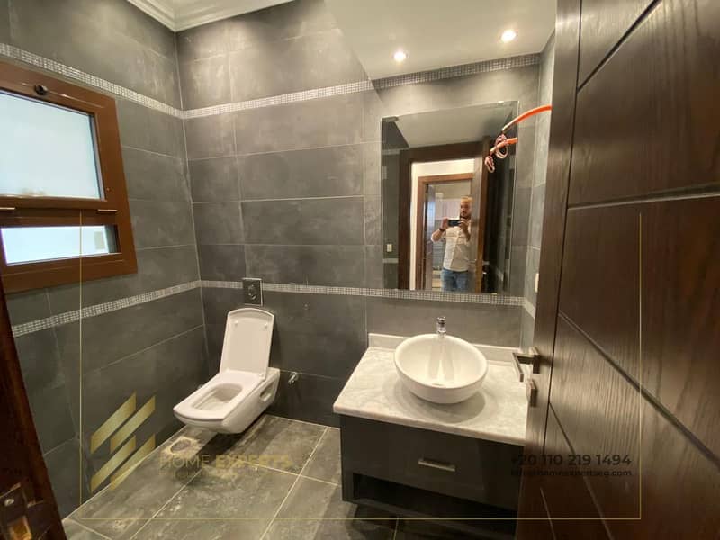 16 f1127ea8-4df5-48dc-b1de-6c02c9fa315c. jpg