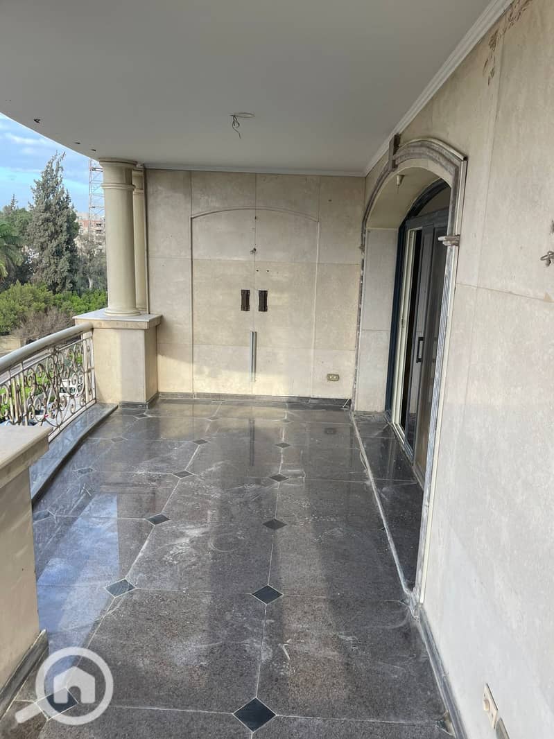 2 8672bf1f-26e8-4694-885b-be1db424bf5b. jpg