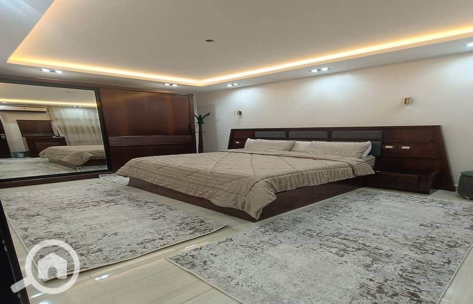 5 a77ec966-747a-4fcd-86f0-16690df66c38. jpg