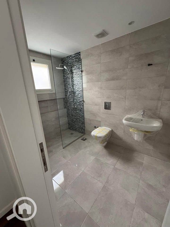 6 502931249_681237081364502_7723714927797810461_n. jpg