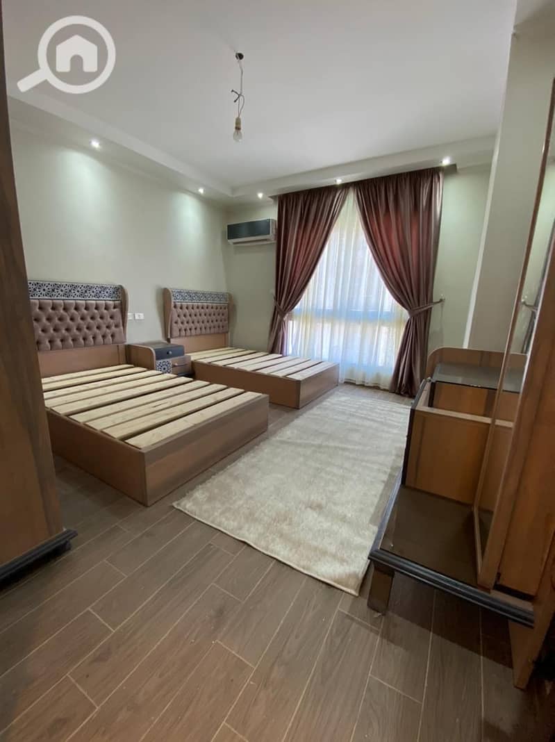 10 7ea43d81-2059-4adf-99b9-9f00c4775f3f. jpg