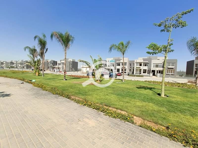 2 1f792e31-0a2f-413b-9d12-6b0b83c503ff. jpg