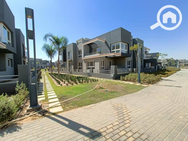 3 4ccc14a4-b012-422b-a207-2b390ea05640. jpg