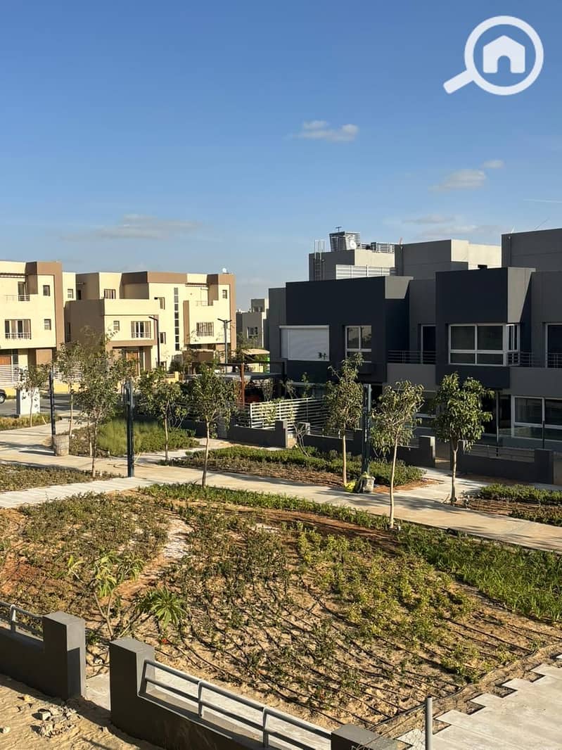 8 8c507f5f-dacc-4f2b-9e4a-d4ea095a2862. jpg