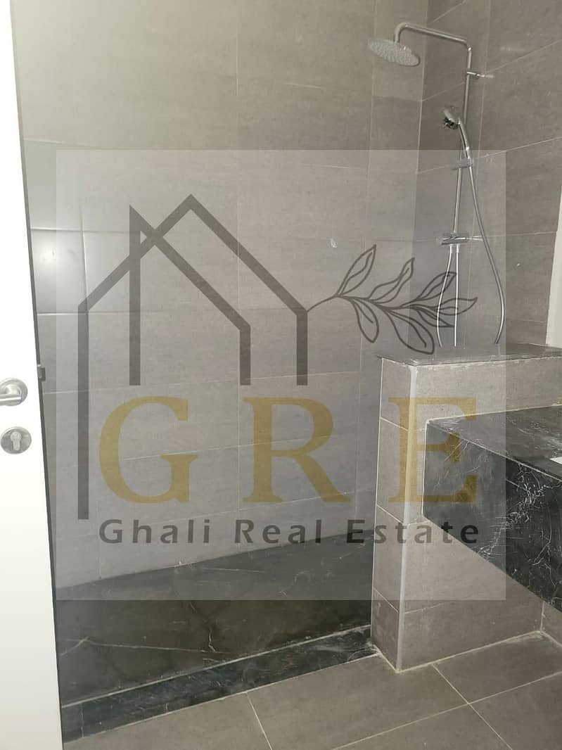 20 f775899d-7865-4cbc-a844-cb09bf3e8f1b. jpg