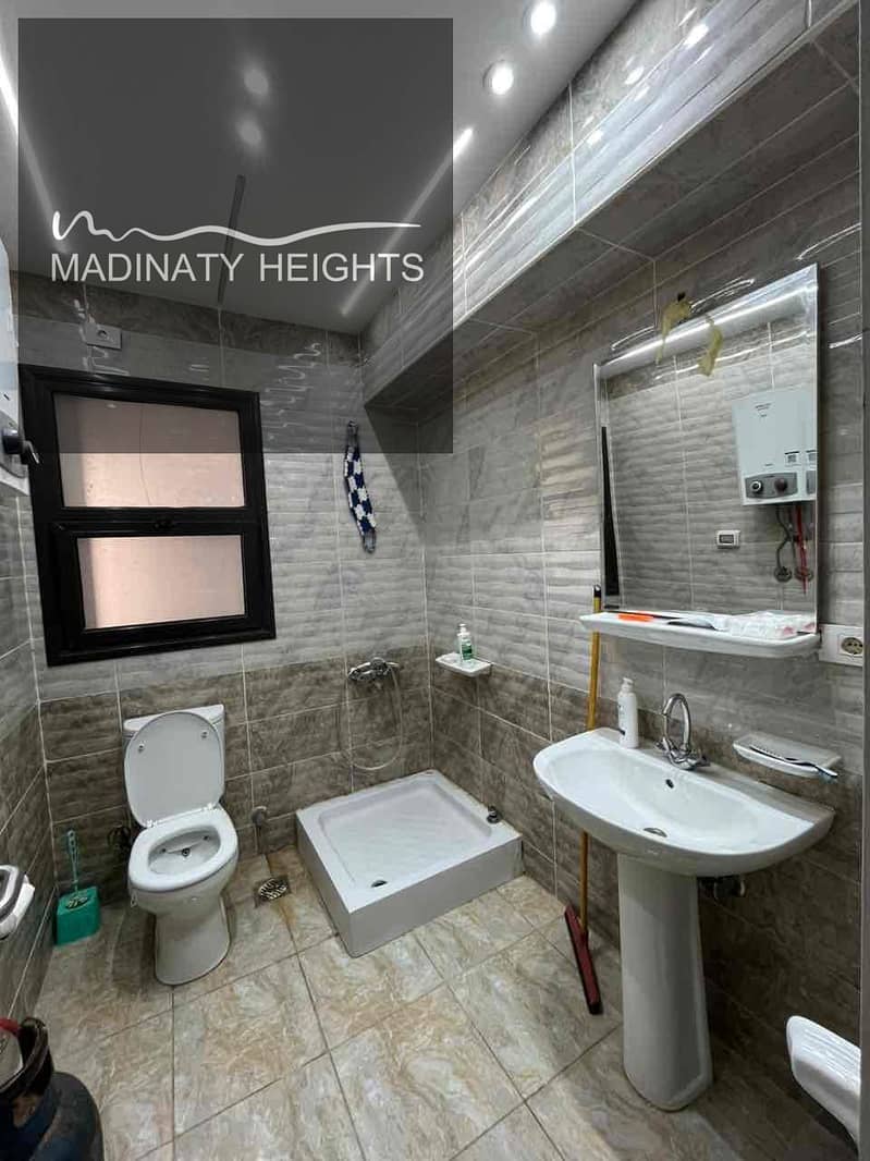 6 fd3ac2fe-5d80-49bc-b988-183f0ddbe221. jpg