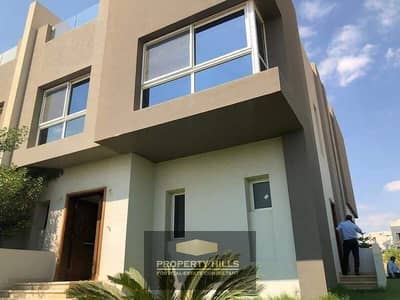 تاون هاوس 4 غرف نوم للبيع في الشيخ زايد، الجيزة - FB_IMG_1694755732927. jpg