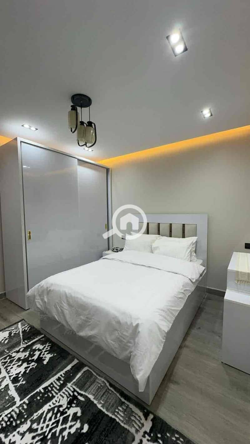 11 e394e7c3-2114-46f2-a9c9-ddb211248676. jpg