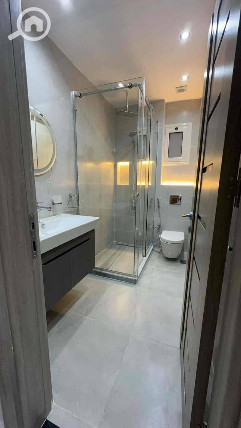 14 1f8e07f0-20ca-42b0-af2e-3ff7f33c6a43. jpg