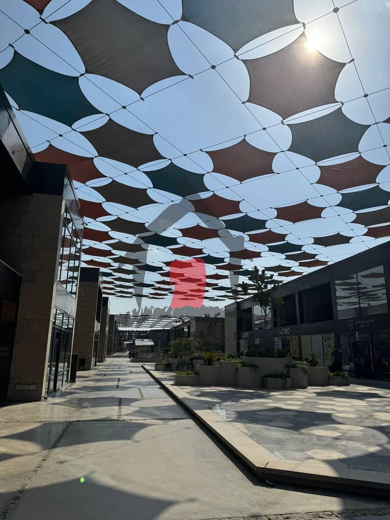 2 737aa57e-e5de-4f20-a857-bec72fd97ee7. jpg