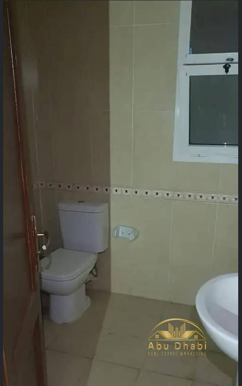 8 feb1902d-94da-4ae9-b072-a96b80a1f8ff. jpg